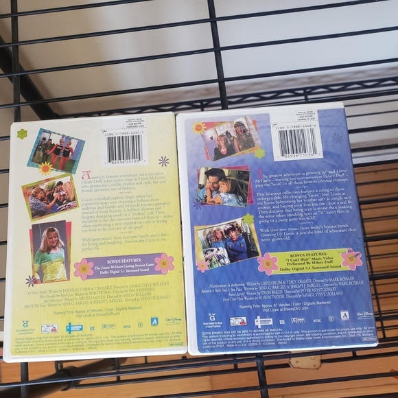 Lizzie McGuire DVDs volume 1&2 - Picture 2 of 4
